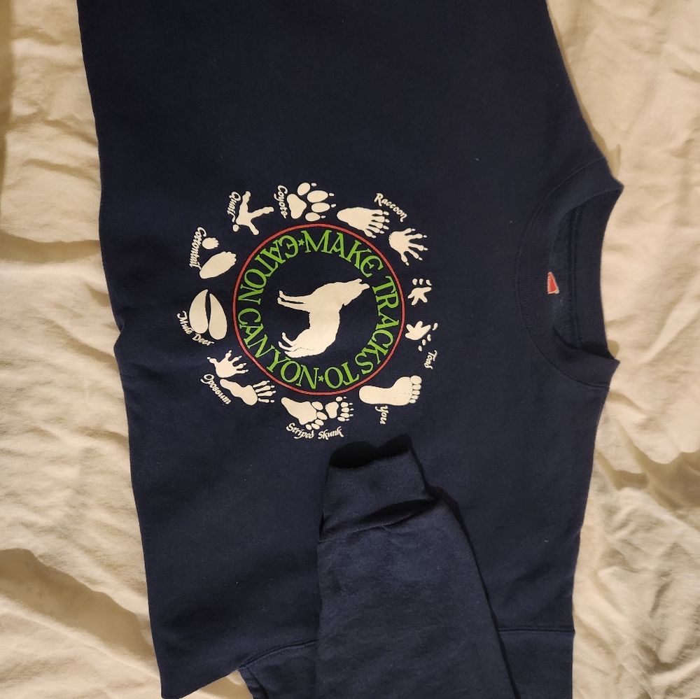 New Eaton Canyon National Park original swestshirt. New without tag. Size large!
